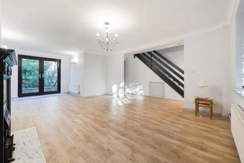 Adur Close, West End, Southampton