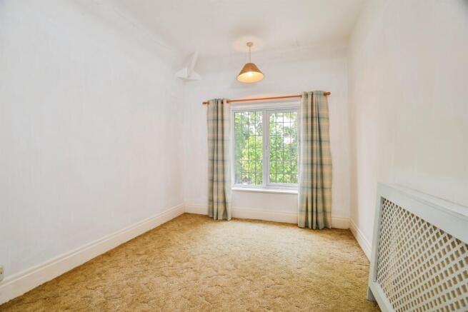 3 bed Semi-Detached for sale Image 12