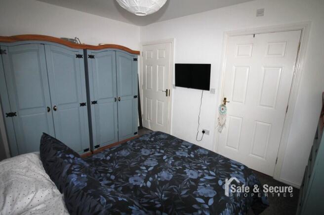 Bedroom One (2)
