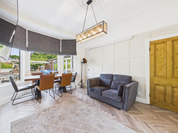 4 bed Semi-Detached for sale Image 10