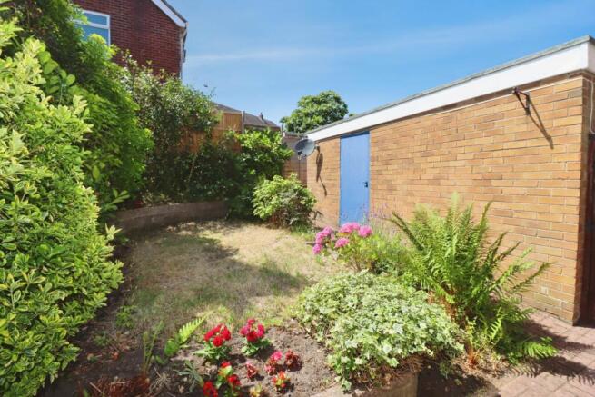 Glenmarsh Close, Bebington photo 4