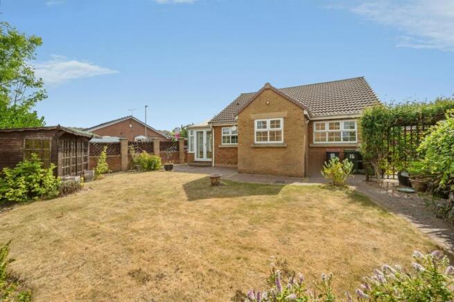 2 bed Detached Bungalow for sale Image 4