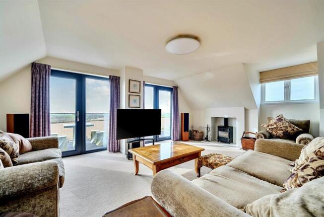 Moorlands18 Living Room.jpg