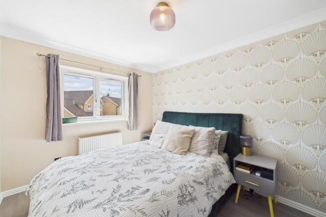 4 bed Detached for sale Image 10
