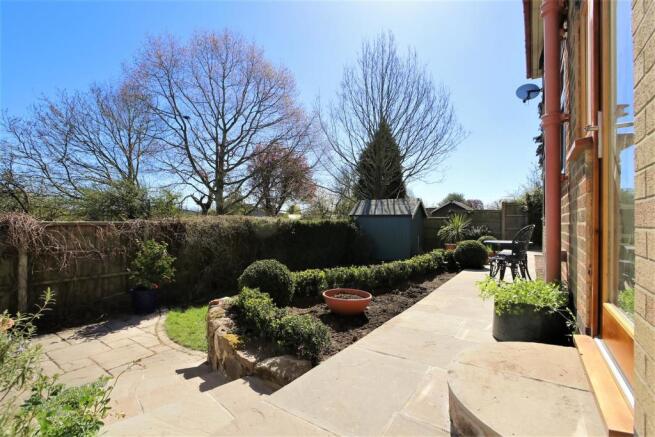 PLEASANT REAR GARDEN