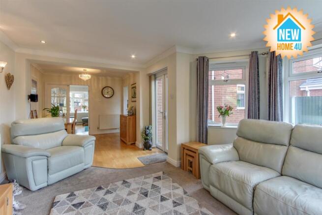 SITTING ROOM: