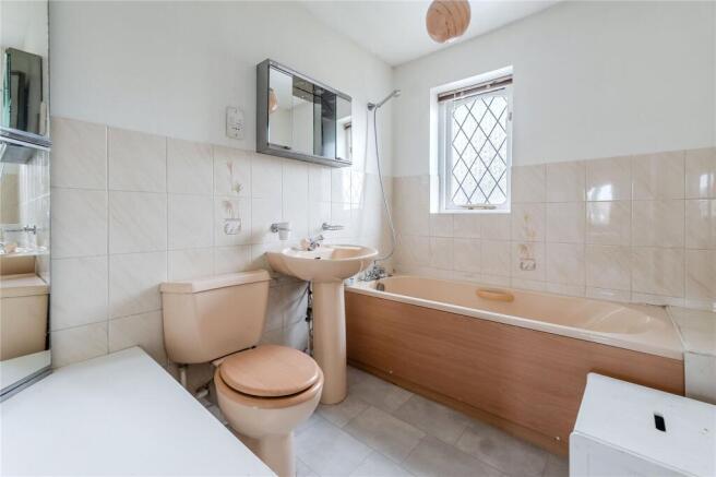 4 bed Detached for sale Image 12
