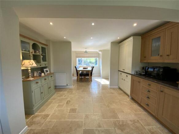 Kitchen/Dining
