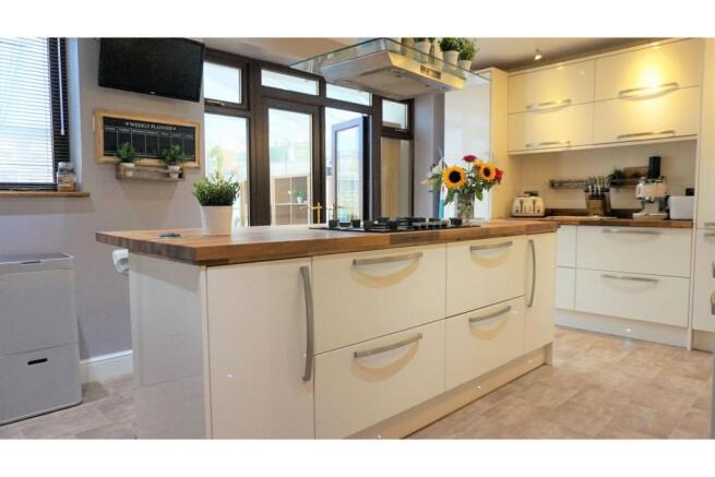 Kitchen/Breakfast