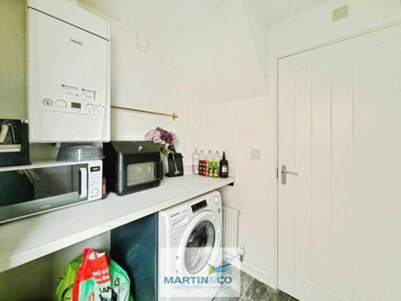 3 bed Detached for sale Image 6
