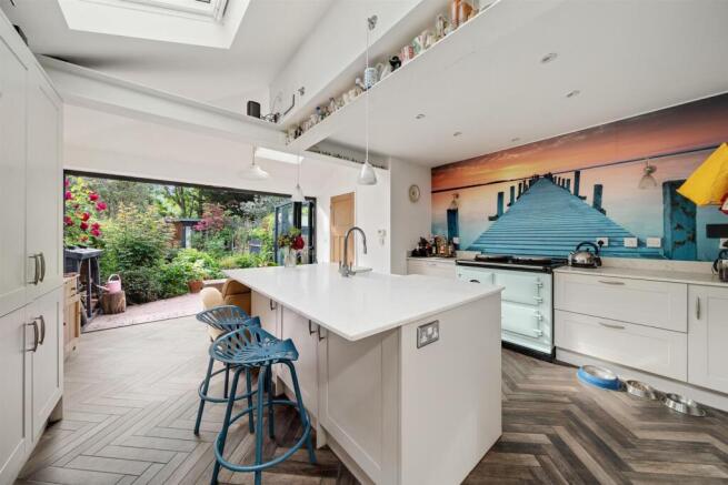 Kitchen/Family room