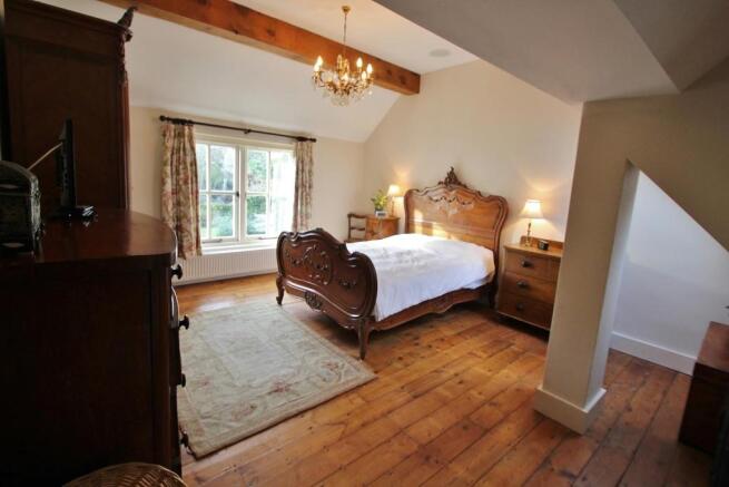 Master Bedroom.JPG