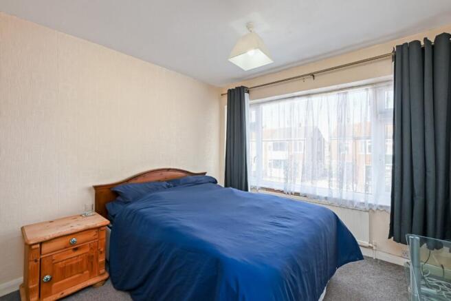 4 bed Semi-Detached for sale Image 10