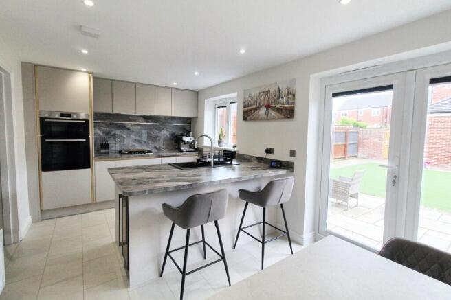 Kitchen / Diner