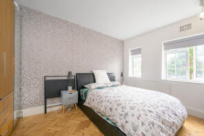 Flat 27, Burnham Court, Brent Street, Hendon, London NW4 2RE