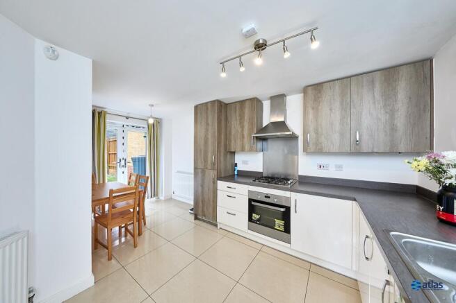Kitchen/Dining Space