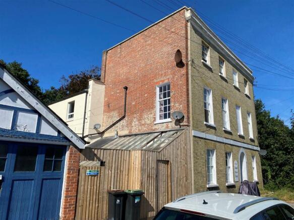 External image 3.jpg