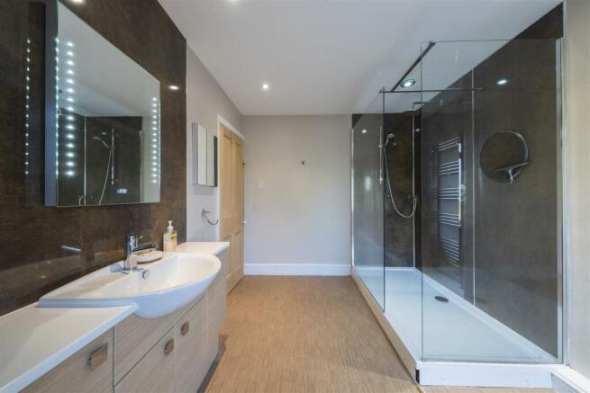 6 Manora Road-016.JPG