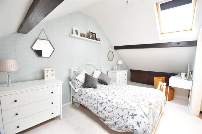 LOFT ROOM