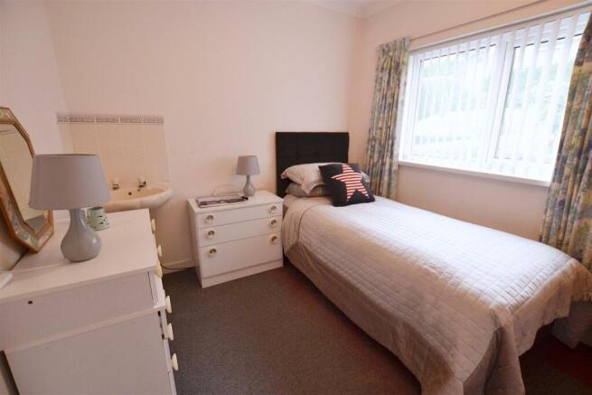 BED 3.JPG