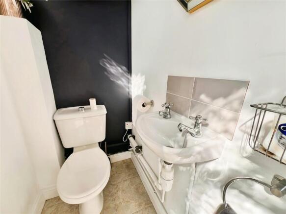 Cloakroom Wc