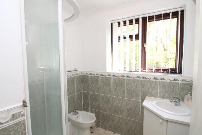 FF Shower room