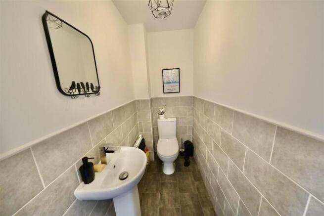 2 bed Terraced for sale Image 9