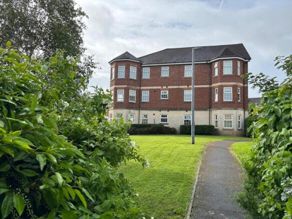 1 bed Apartment for sale Image 12