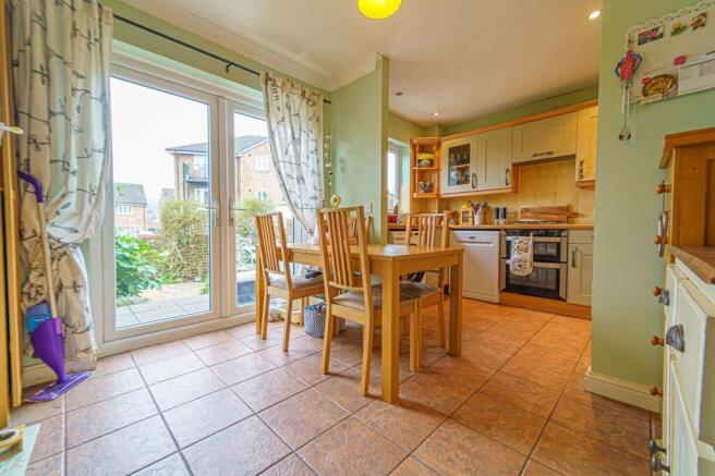 Kitchen dining room