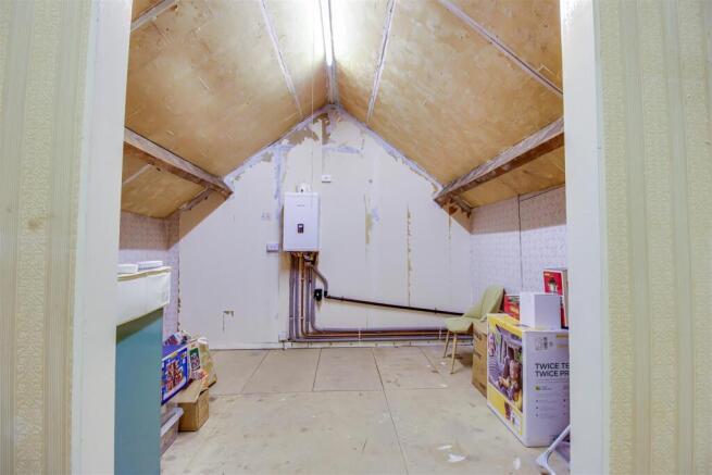 3 bed Detached Bungalow for sale Image 12
