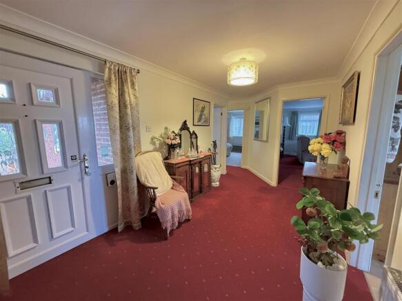 Entrance Hallway: