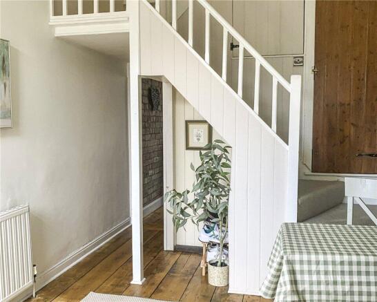 2 bed Semi-Detached for sale Image 7
