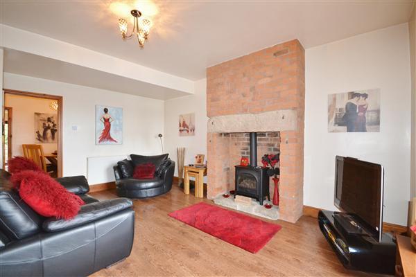 LOUNGE: