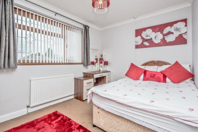 7 bed Semi-Detached for sale Image 11