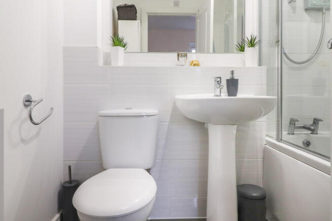 Bathroom.JPG