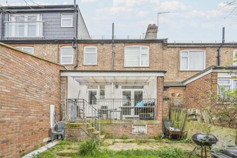 Bridge End, Walthamstow, London, E17