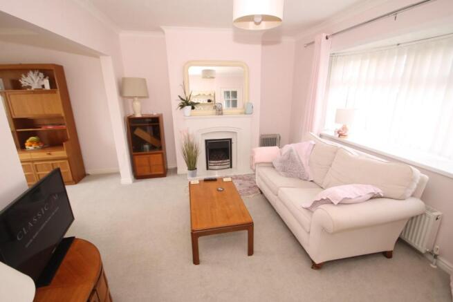 LOUNGE AREA