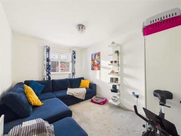 4 bed Detached for sale Image 10