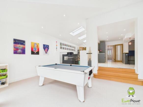 EweMove Estate Agents Basingstoke - Kings Road 