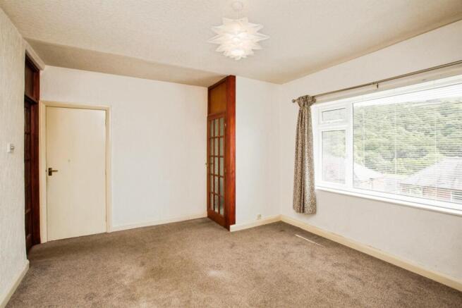 2 bed Terraced for sale Image 7