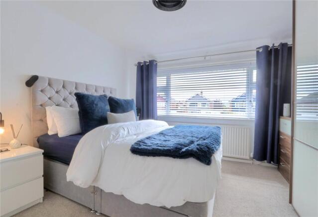 3 bed Semi-Detached for sale Image 11