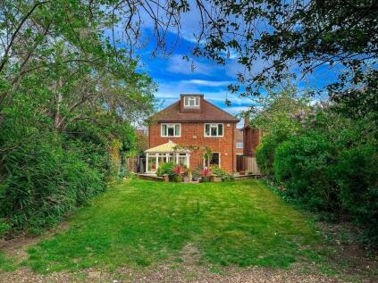 High Street, West Molesey, KT8
