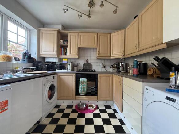 Greenhaven Drive, Thamesmead  ** VIDEO & 3D FLOORPLAN AVAILABLE ** photo 4