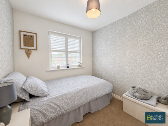 4 bed Detached for sale Image 11