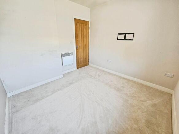 1 bed Apartment to rent Image 6
