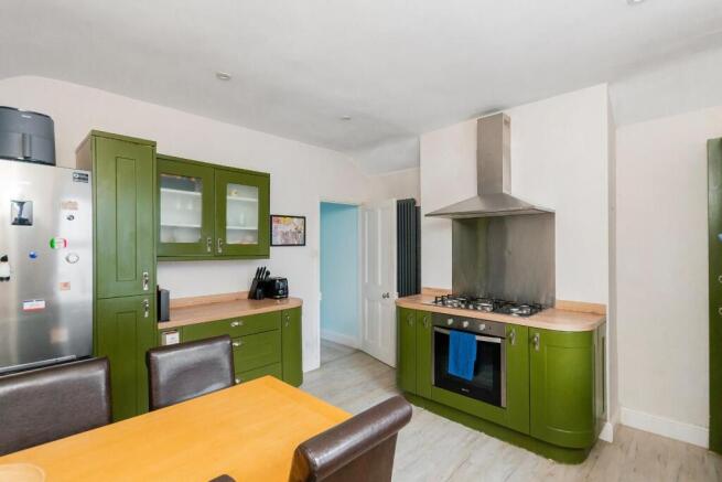 1W5R3ATN - Kitchen B.jpg