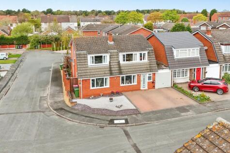 Birchfield Close, Wood End