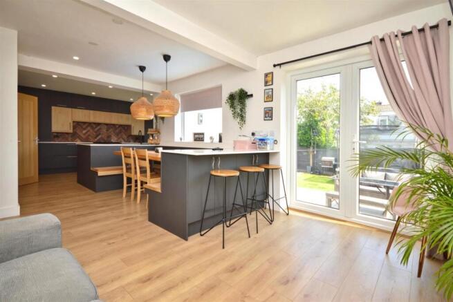 Dining/Family Room
