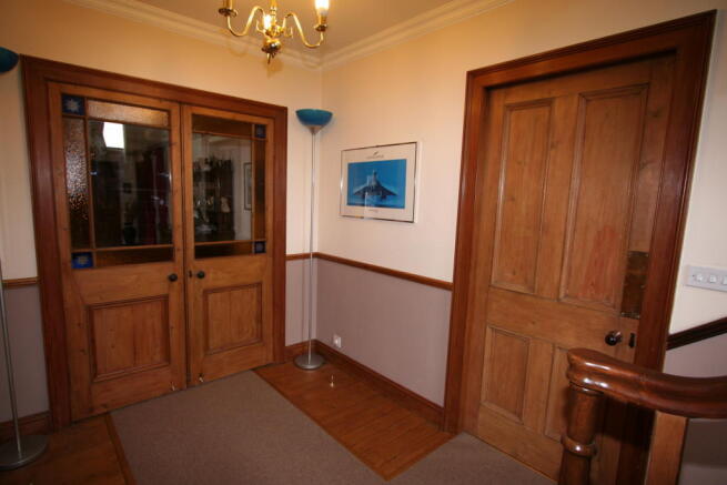 access to lounge
