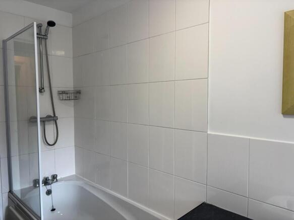 1 bed Flat to rent Image 12